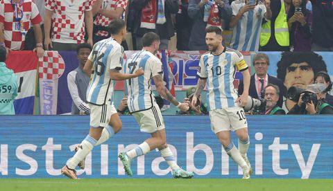 Μέσι και Άλβαρες διέλυσαν την Κροατία, η Αργεντινή στον τελικό του Μουντιάλ 2022